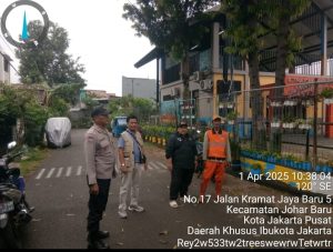 Sambang Dialogis Bhabinkamtibmas Johar Baru di Pemukiman Warga Johar Baru, Jakarta Pusat, Masa Mudik Lebaran
